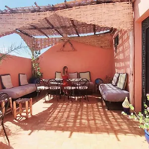 Alojamento de Acomodação e Pequeno-almoço Marrakech Medina