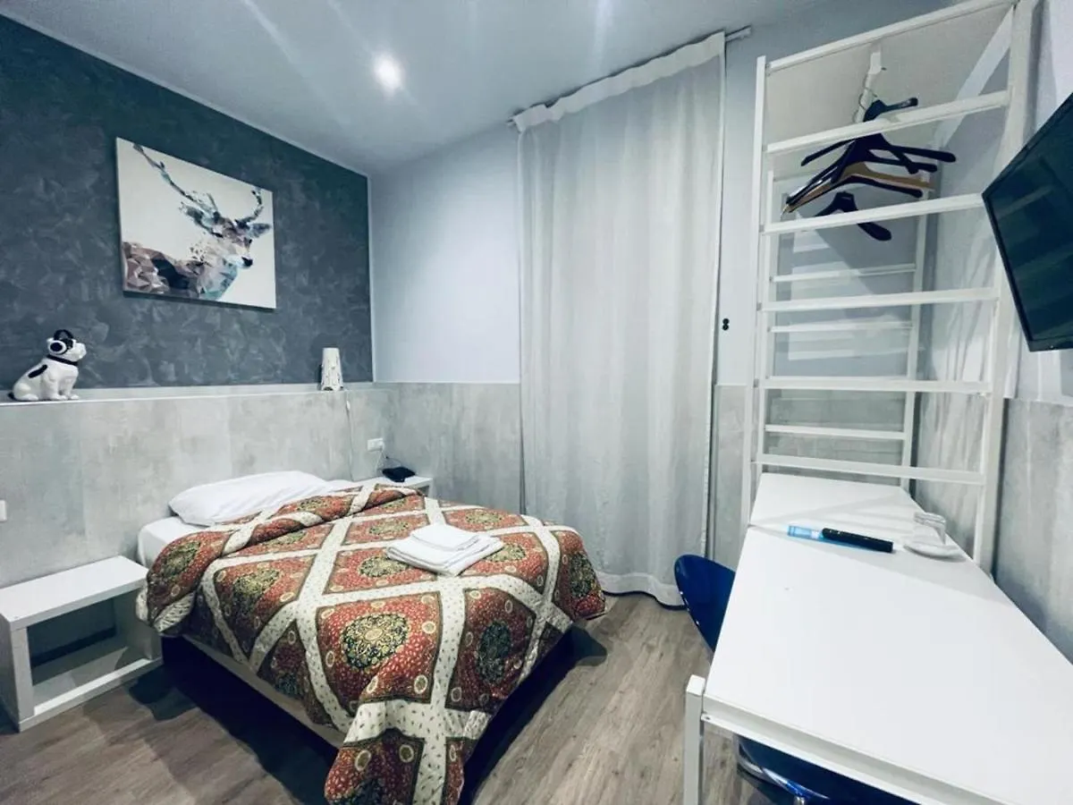 Hotel Convertini Milánó 2*,