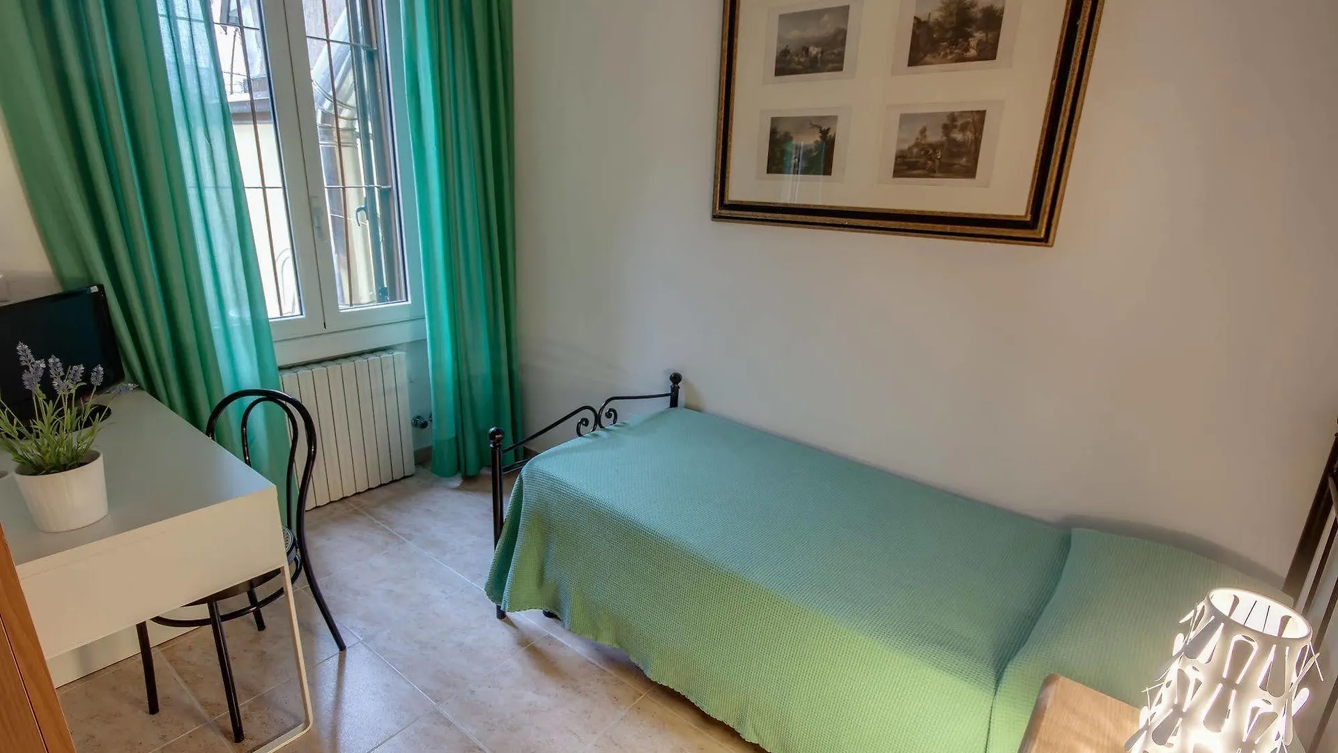 **  Hotel Convertini Milánó Olaszország